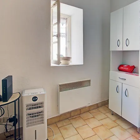 Apartment Historique D'agde: Central Charm *