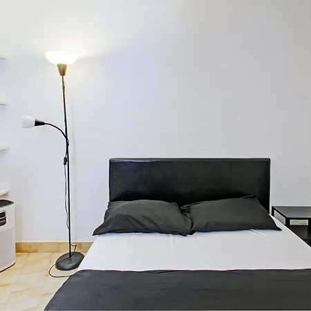 Apartment Historique D'agde: Central Charm *